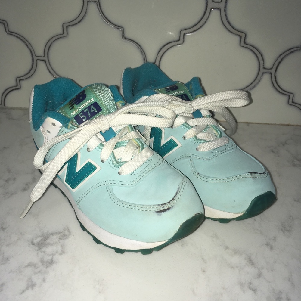 Girls New Balance 574 aqua teal size 11